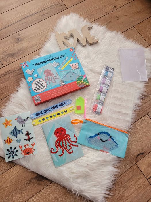 Zestaw kreatywny diamenciki piórnik zeszyt opaski  naklejki