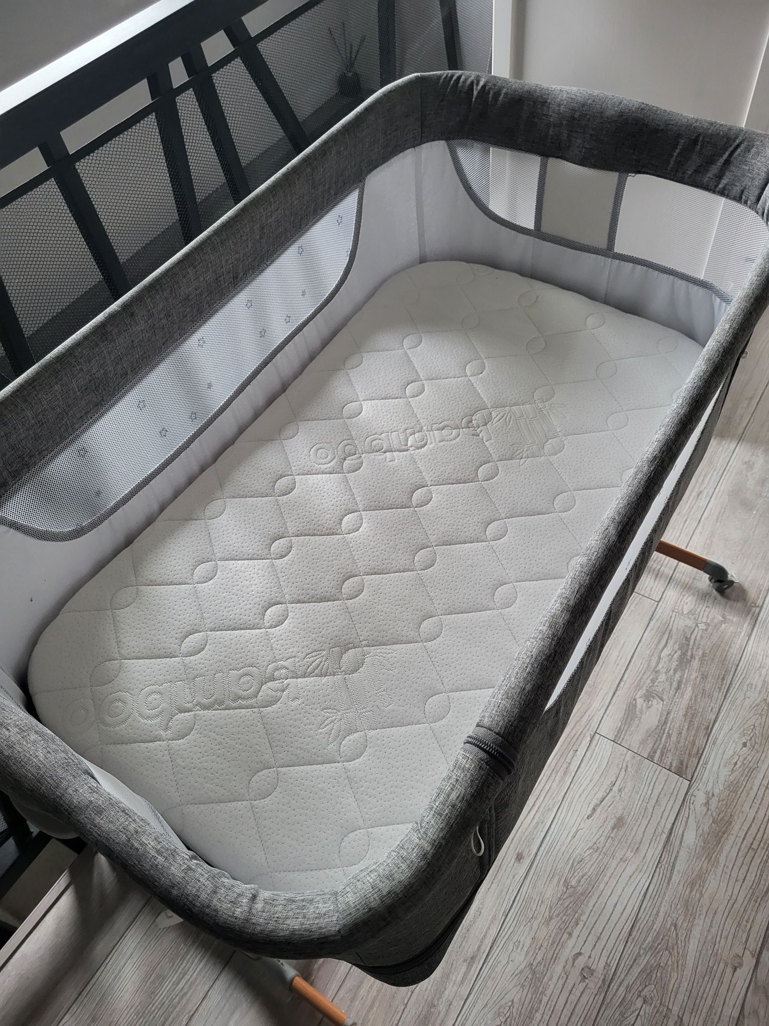 Łóżko dostawne Momi smart bed