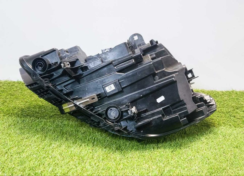 Фара права ліва  BMW 1 і F40 FULL LED бмв ф40