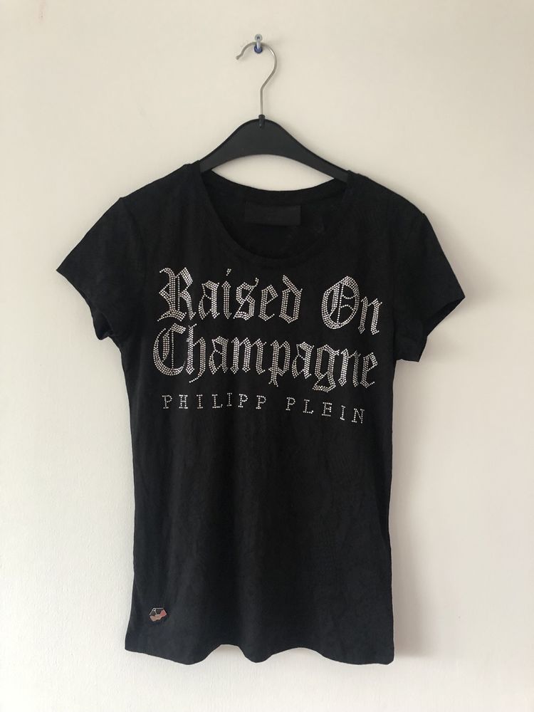 Oryginalny czarny t-shirt philipp plein raised on champagne cekiny