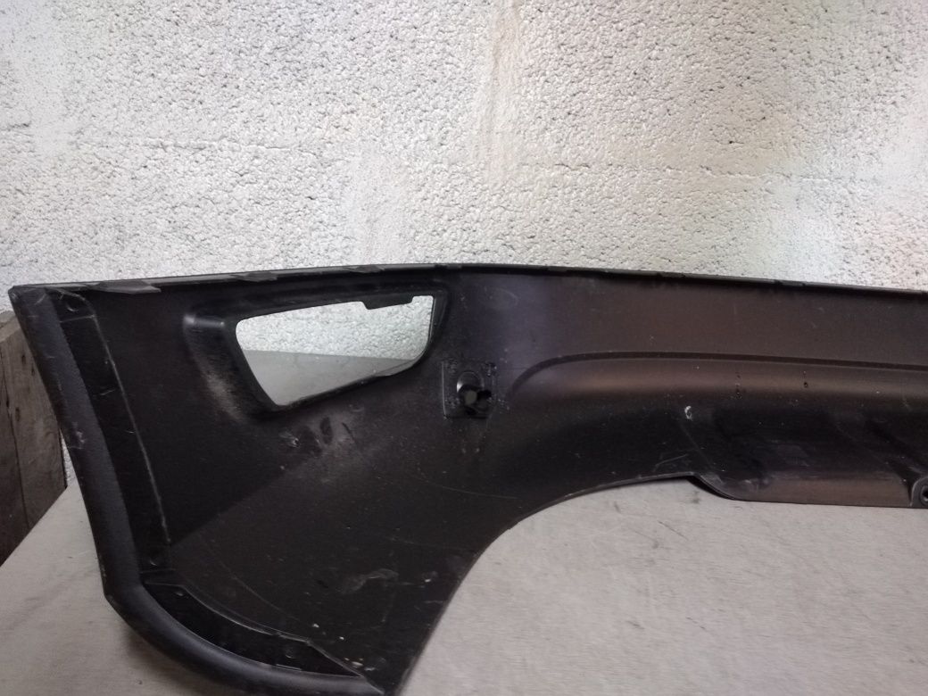 Vendo Spoiler de tras Volvo XC60 ano 2007 /11