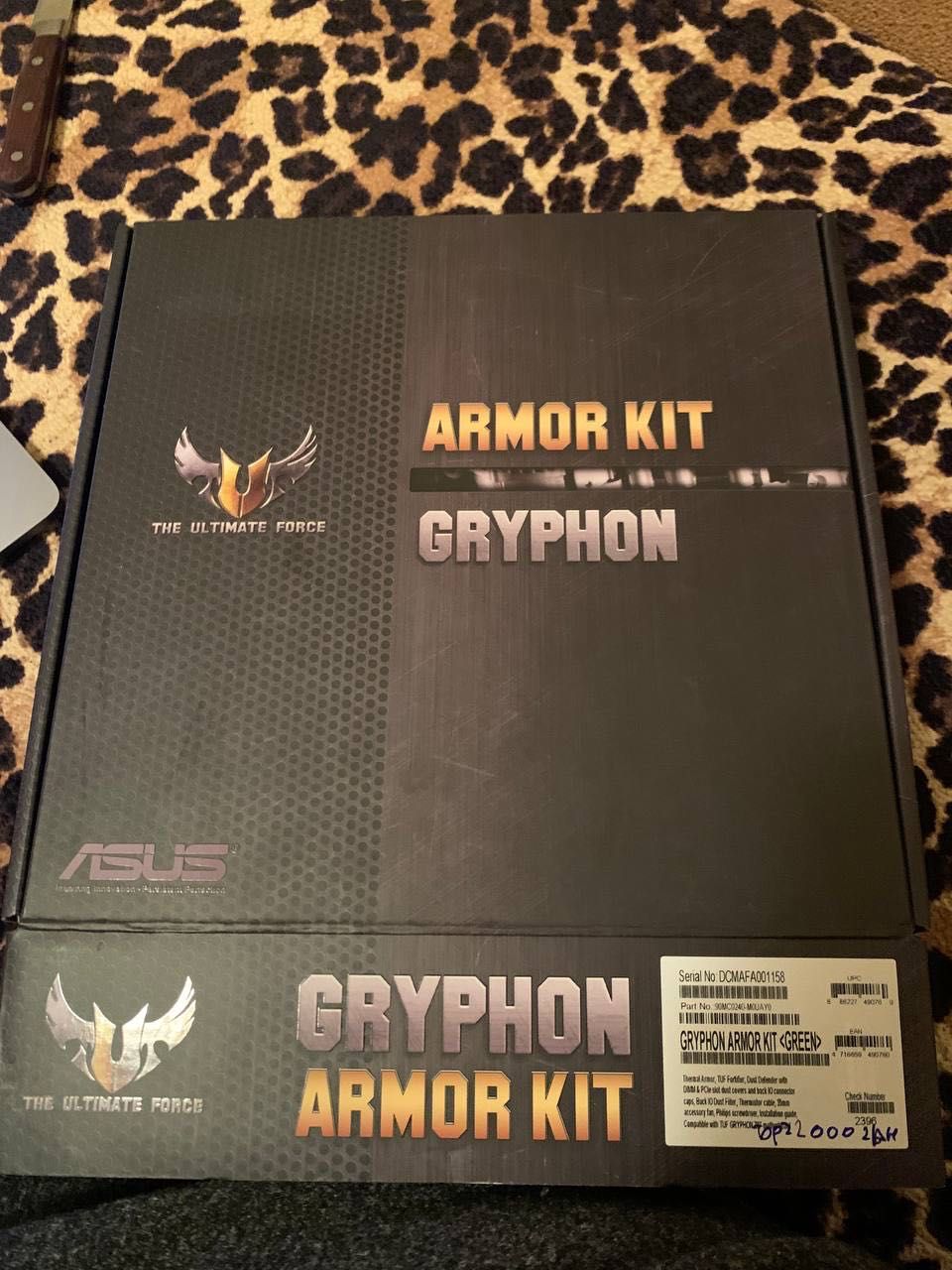 Пасивне охолодження (радіатор)Asus Gryphon Armor Kit