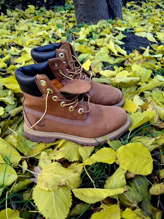 Продам оригінальні черевики Timberland в дуже гарному стані!