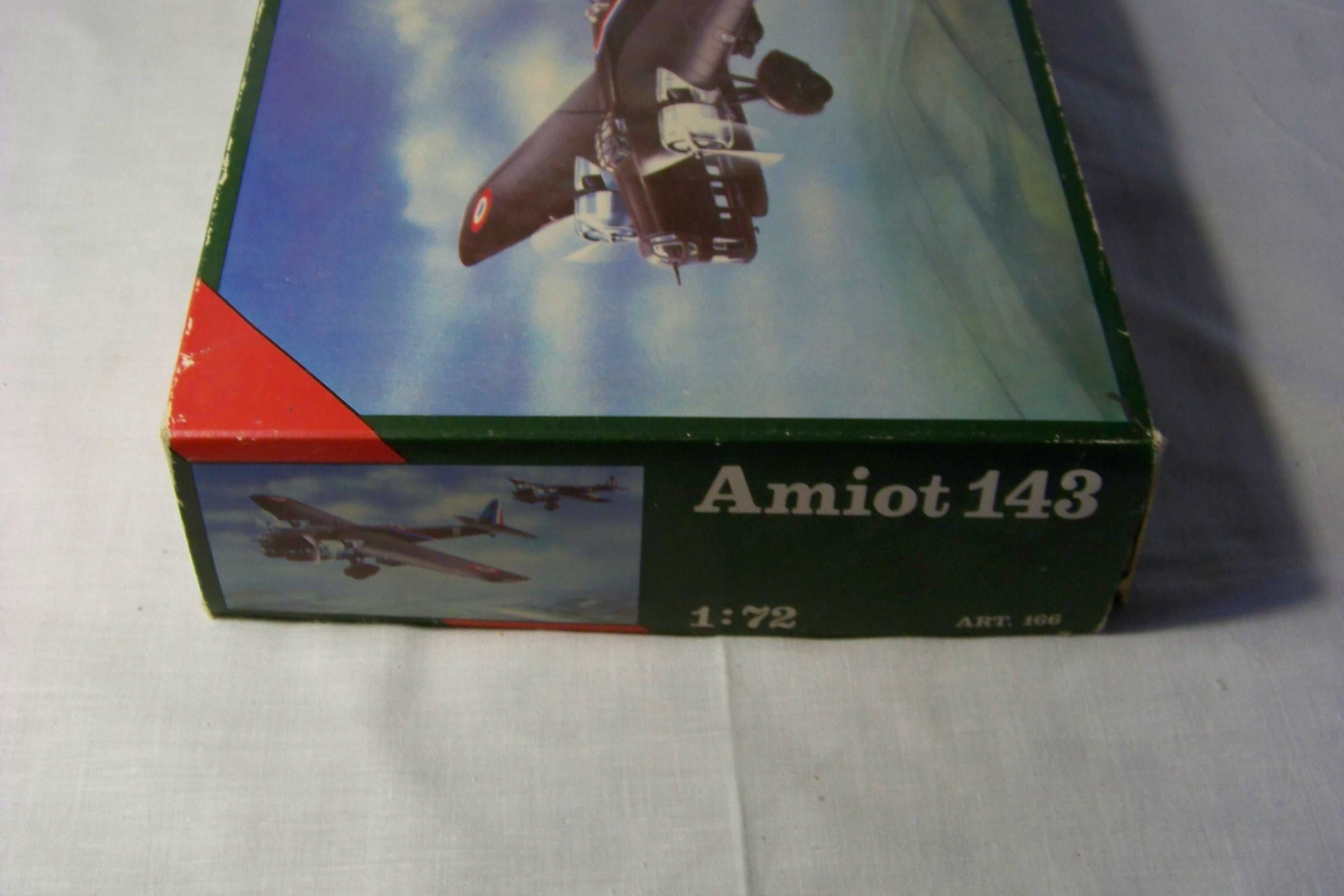 Самолёт ссср Amiot 143 двомоторний середній бомбардувальник пуста коро