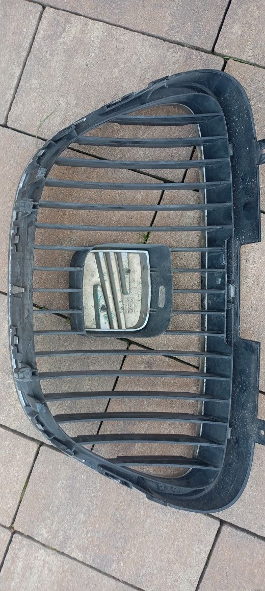 Grill atrapa seat Altea