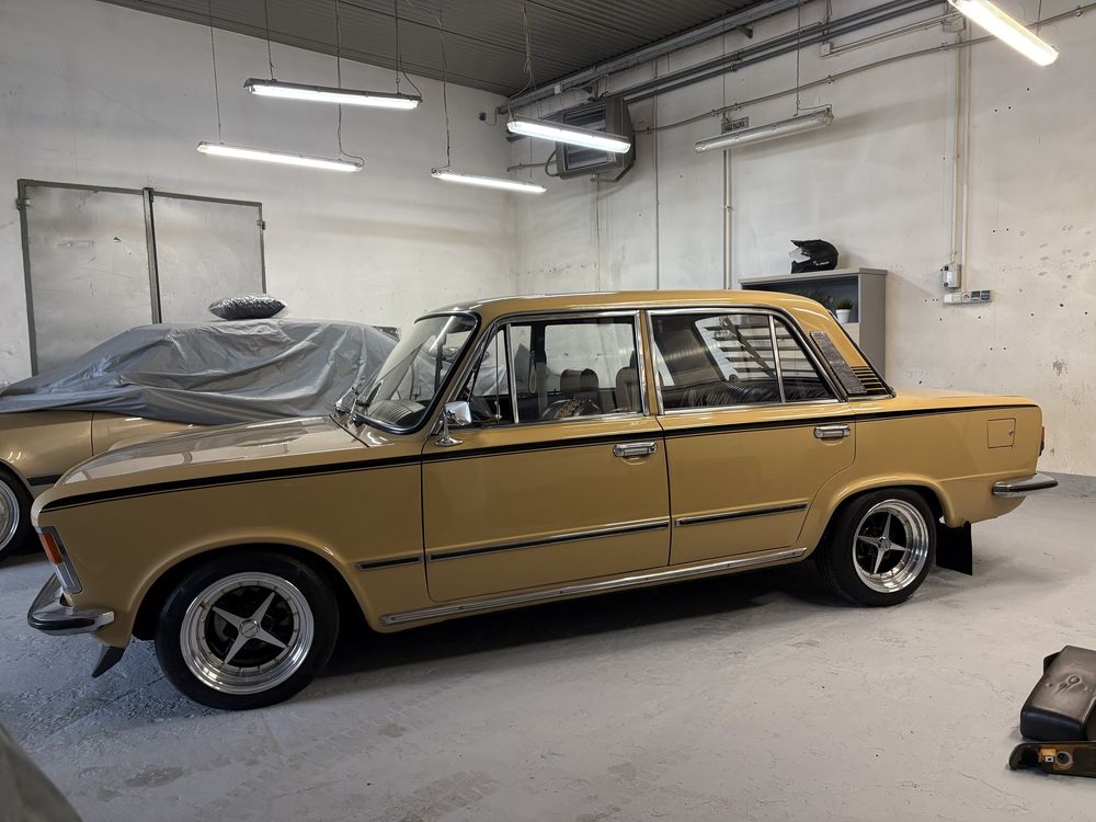 FIAT 125p piasek pustyni