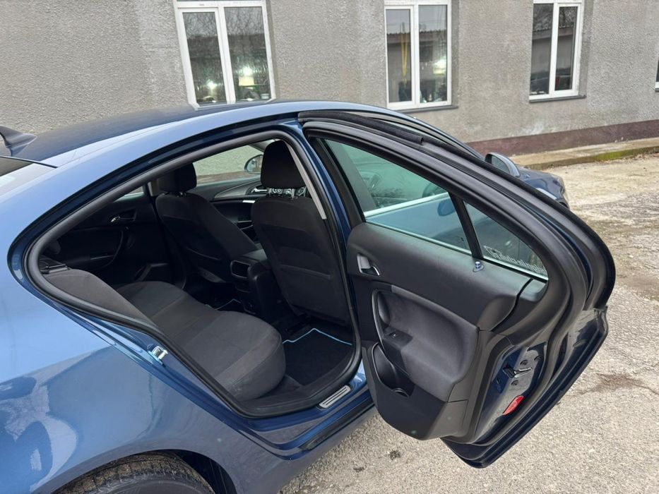 Опель Інсігнія 2015р. 1.4