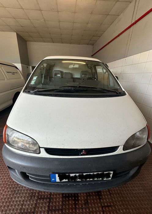Carrinha Mitsubishi L400
