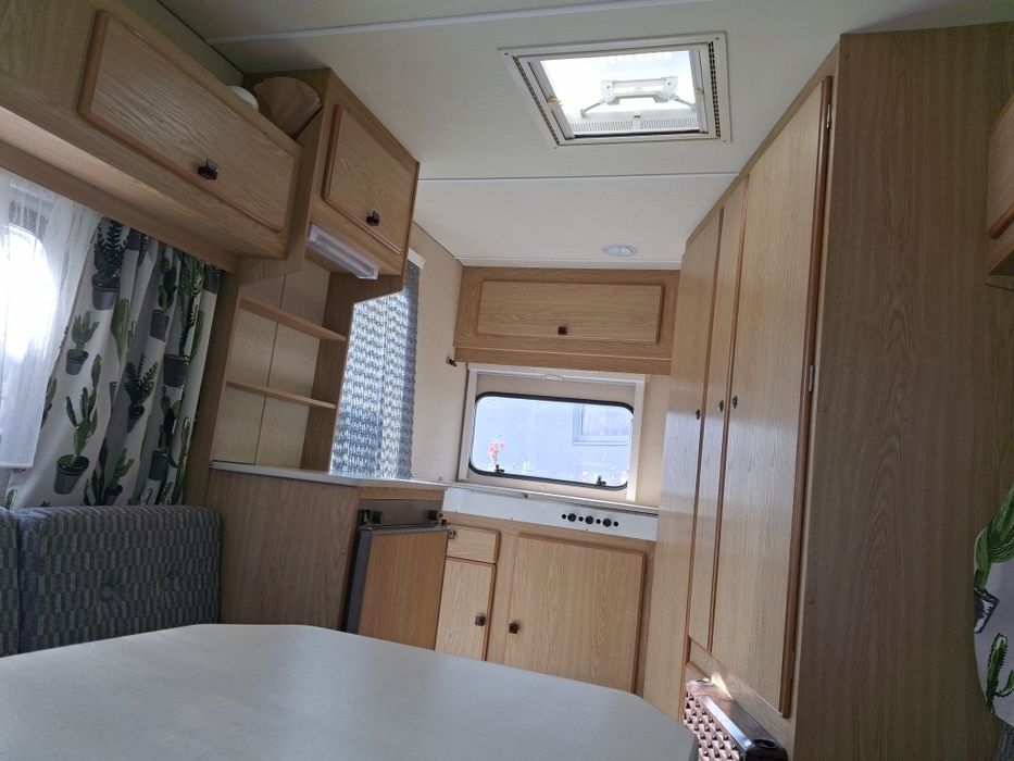 Przyczepa kempingowa Avento premier 385 TL Luxe