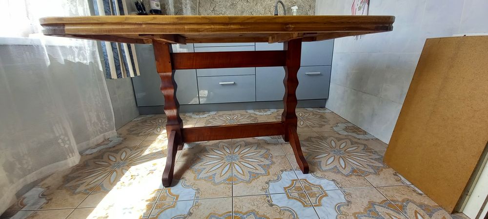 Продам кухонний стіл