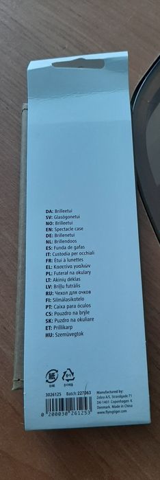 Etui na okulary.