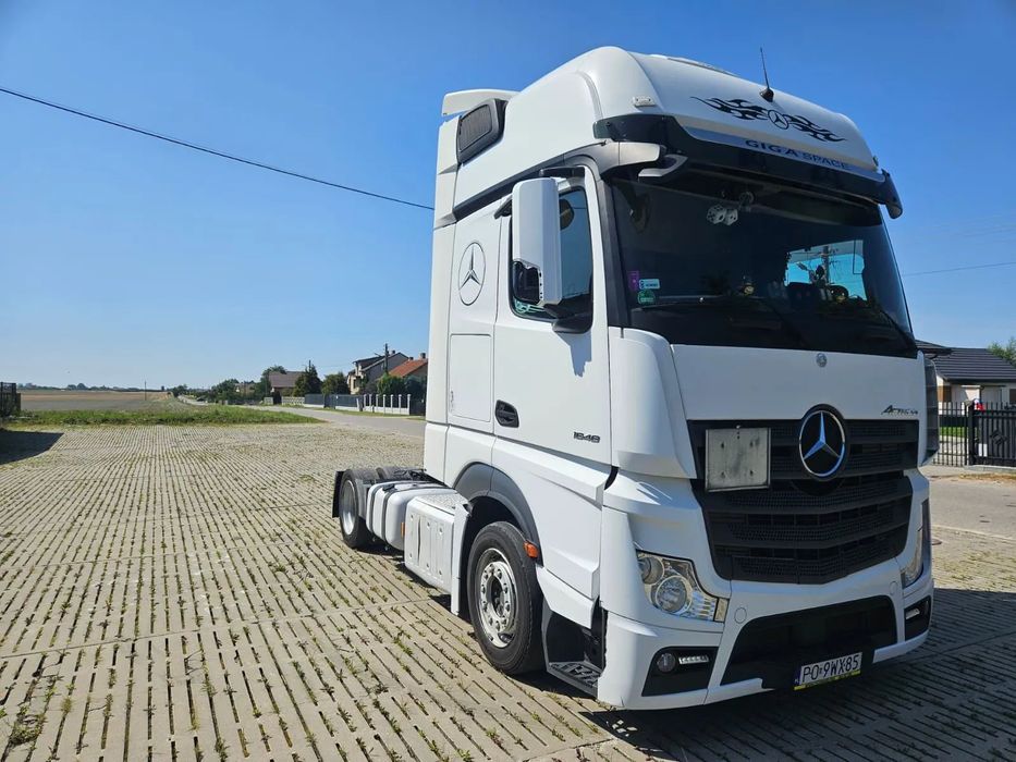 Mercedes-Benz ACTROS  Mercedes Benz - Actros