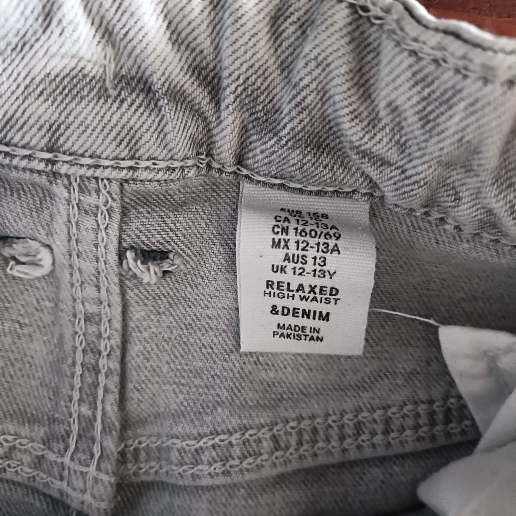 Spodnie jeansowe firmy H&M roz  158