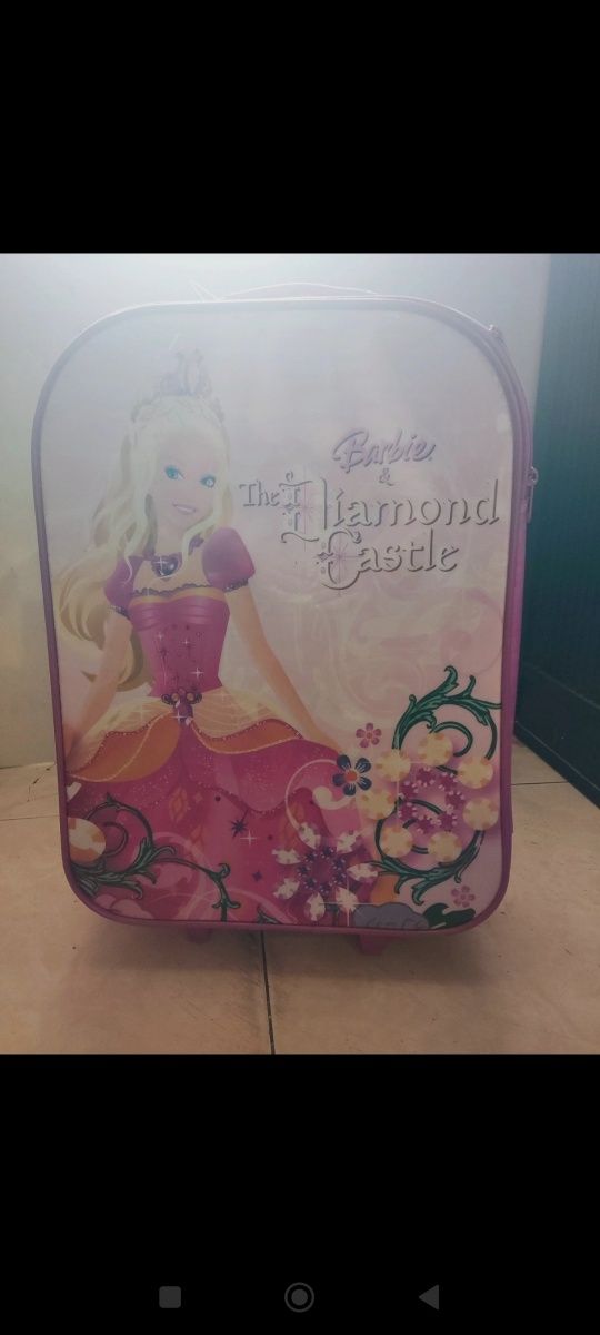 Trolley de viagem Barbie e o Castelo de Diamante
