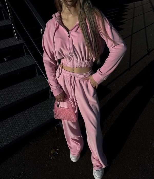 Велюровий костюм