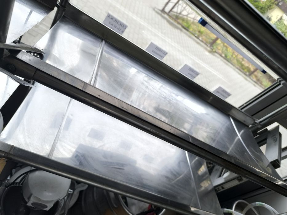 Полички з нержавіючої сталі