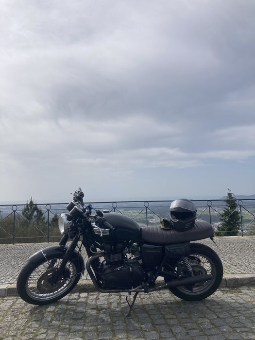 Triumph bonneville T100