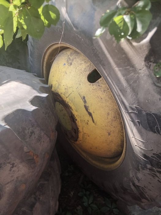 Колеса на комбайн JohnDeere