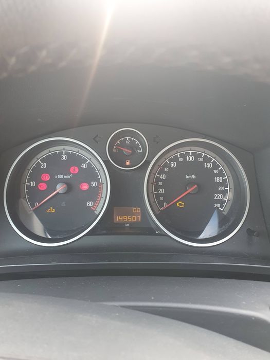 Opel Zafira B 1.9 CDTI 150cv | 7 Lugares | Teto Panorâmico | Sport | C