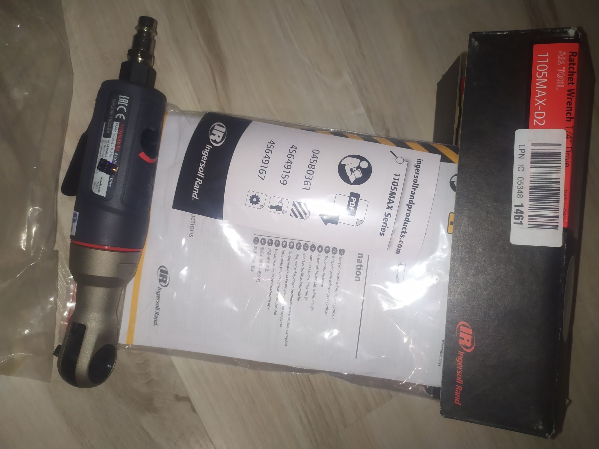 Klucz pneumatyczny ingersol Rand 1105MAX-D2 1/4" zapadkowy kątowy