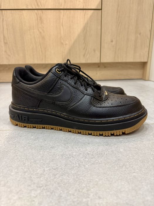 Nike Air Force 1 Luxe
