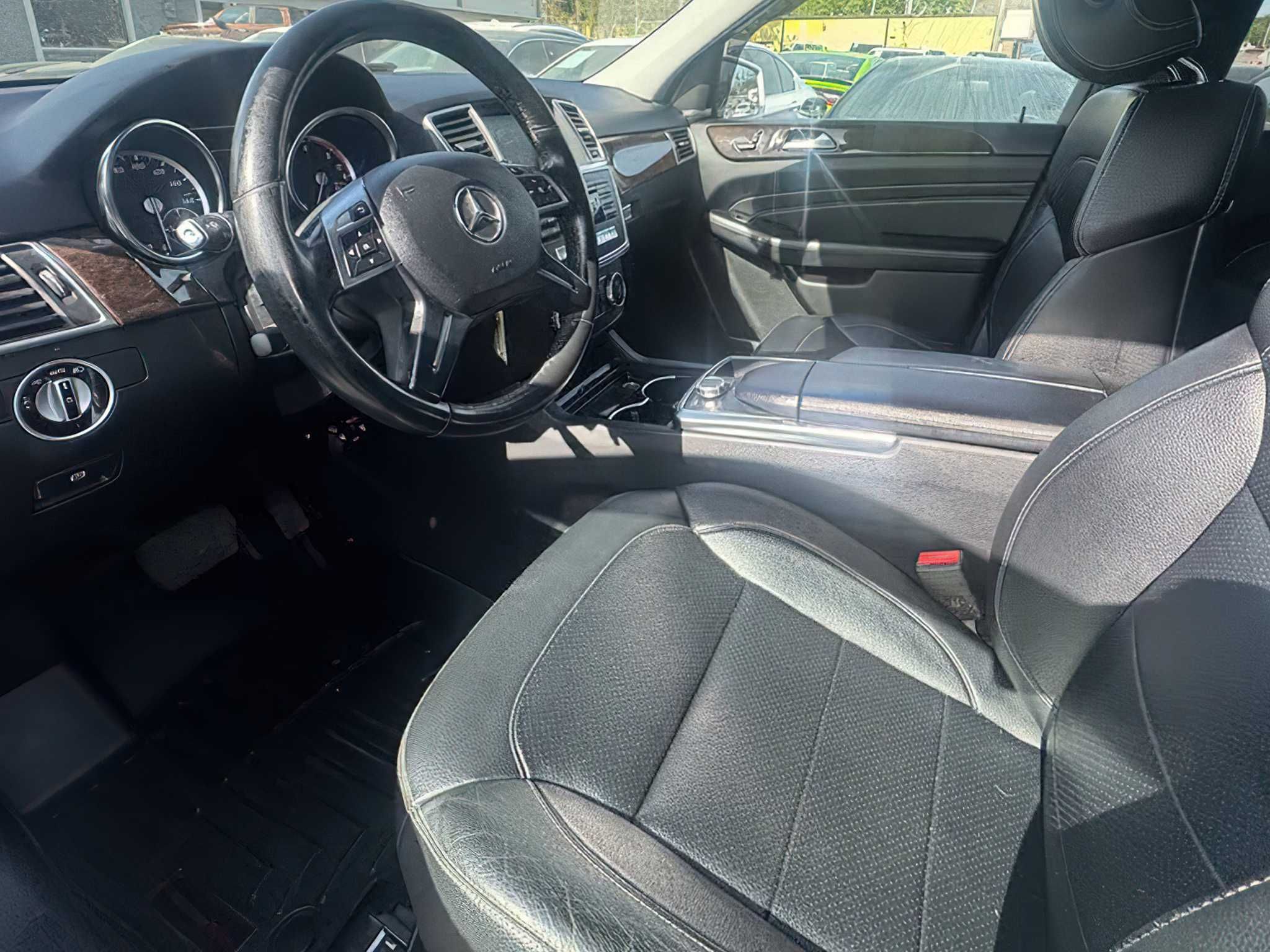 Mercedes-Benz  Ml 350 Bluetec      2014