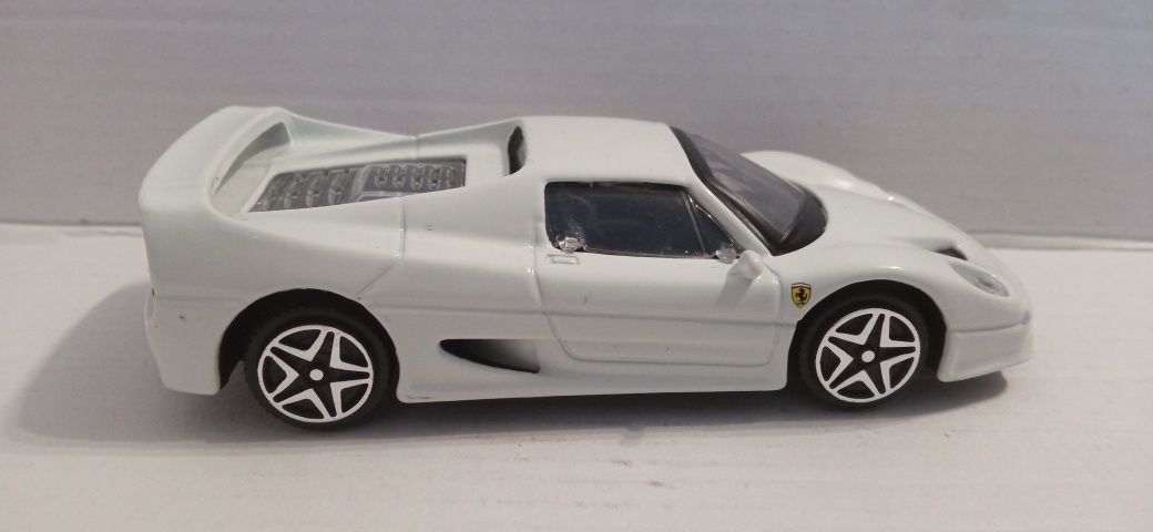 Bburago Ferrari F 50  w skali 1/43