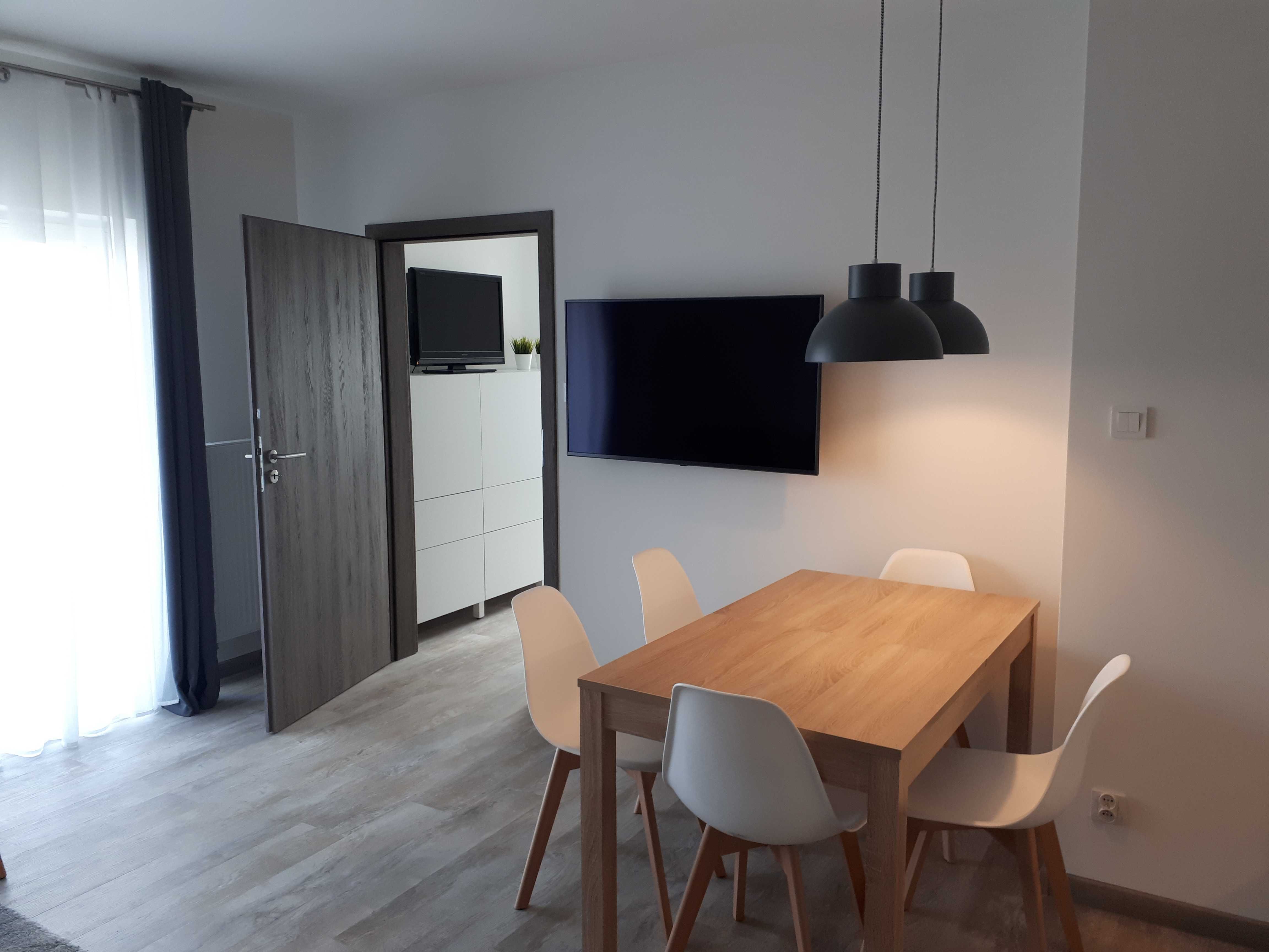 28.07-1.08 Apartament  morze basen kryty jacuzzi SPA sauny Kołobrzeg