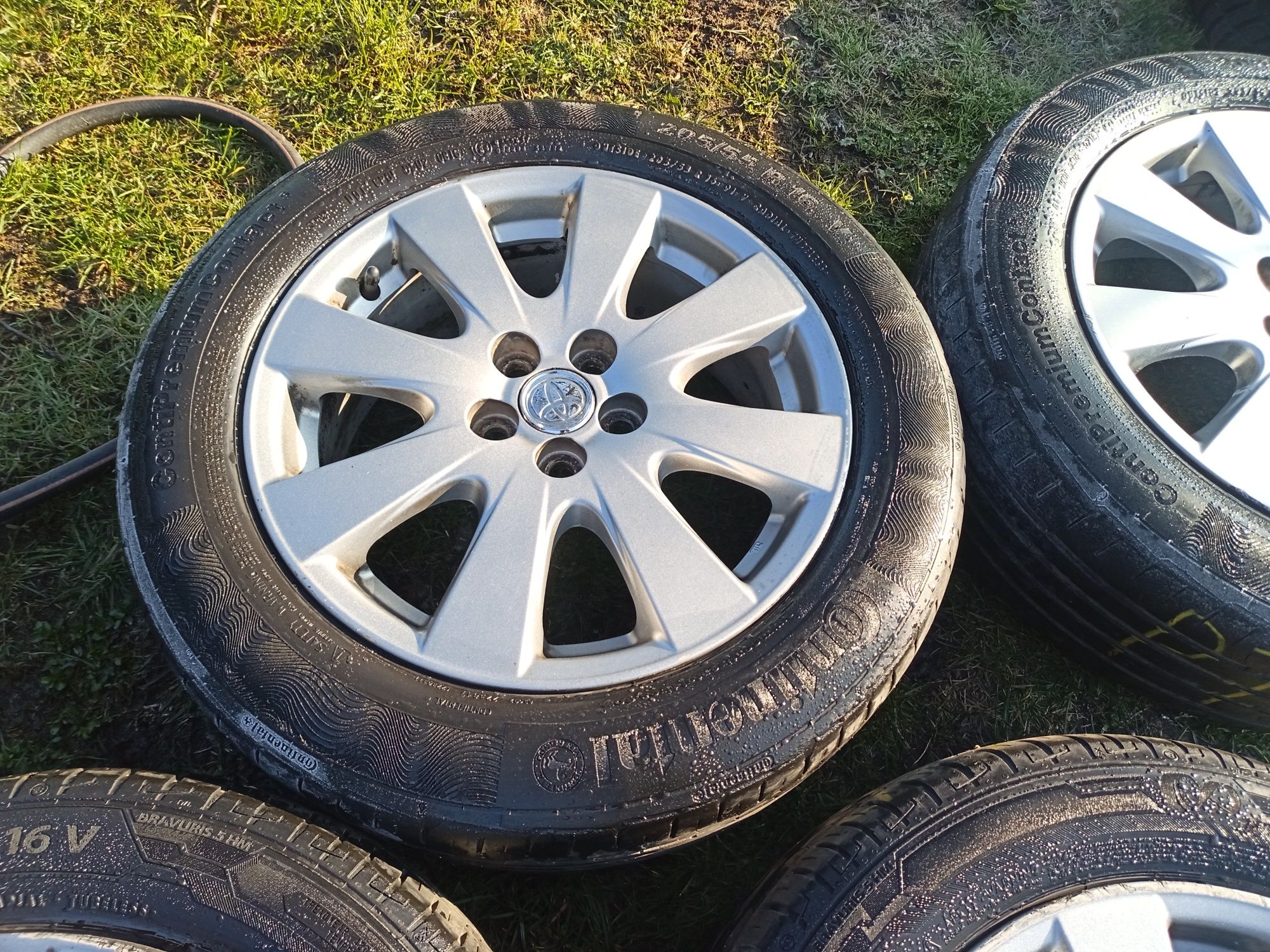 Toyota Avensis koła letnie 16 cali 5x100