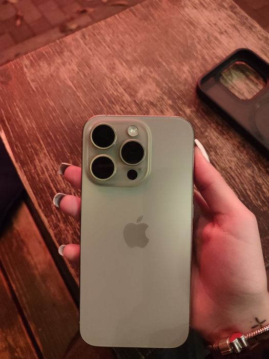 Iphone 15 Pro 256 GB Natural Titanium eSim