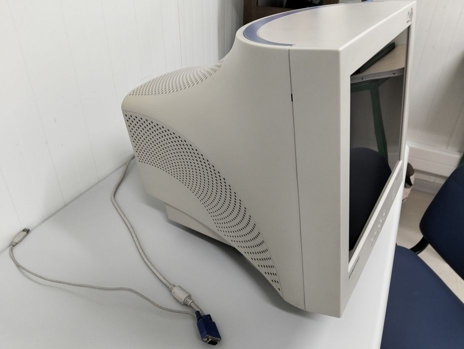 Monitor CRT syncmaster 957MB