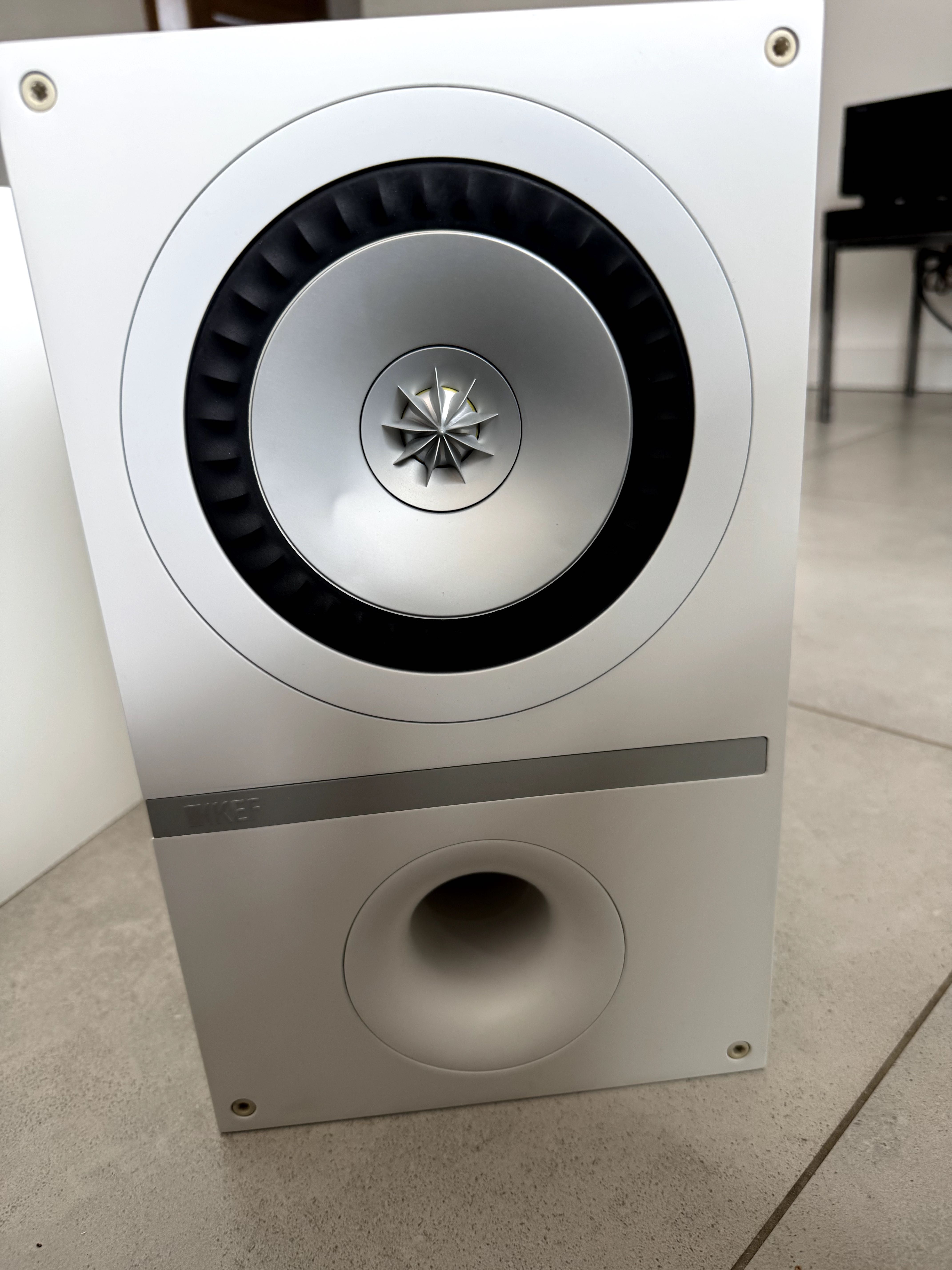 KEF Q 300 kolumny znakomite Monitory 2-drożne