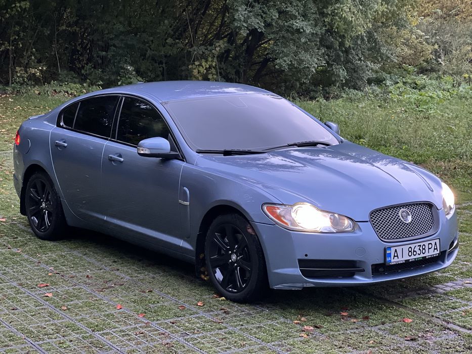 Jaguar Xf 2008 року