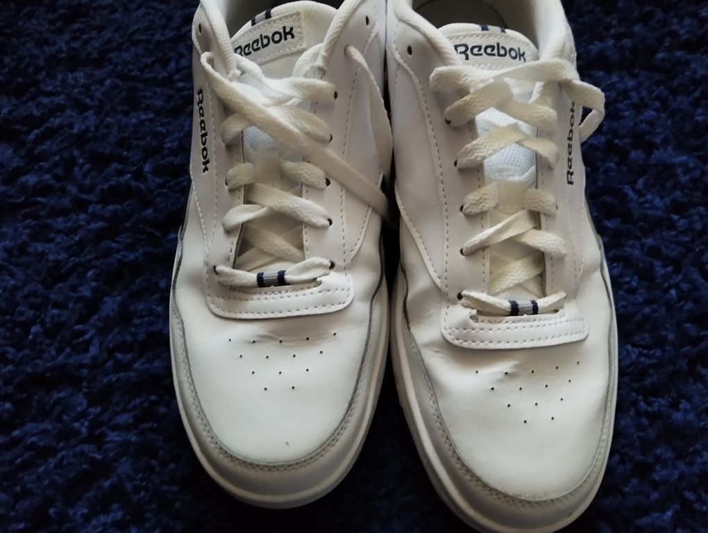 Super buty firmy Reebok w rozmiarze 45