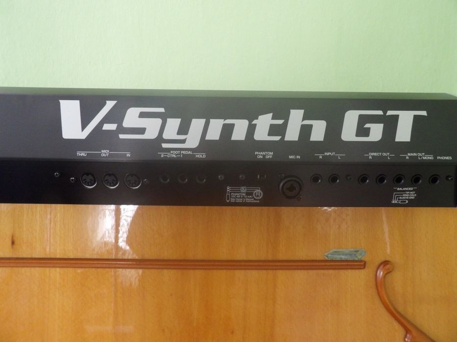 Синтезатор Roland V-Synth GT