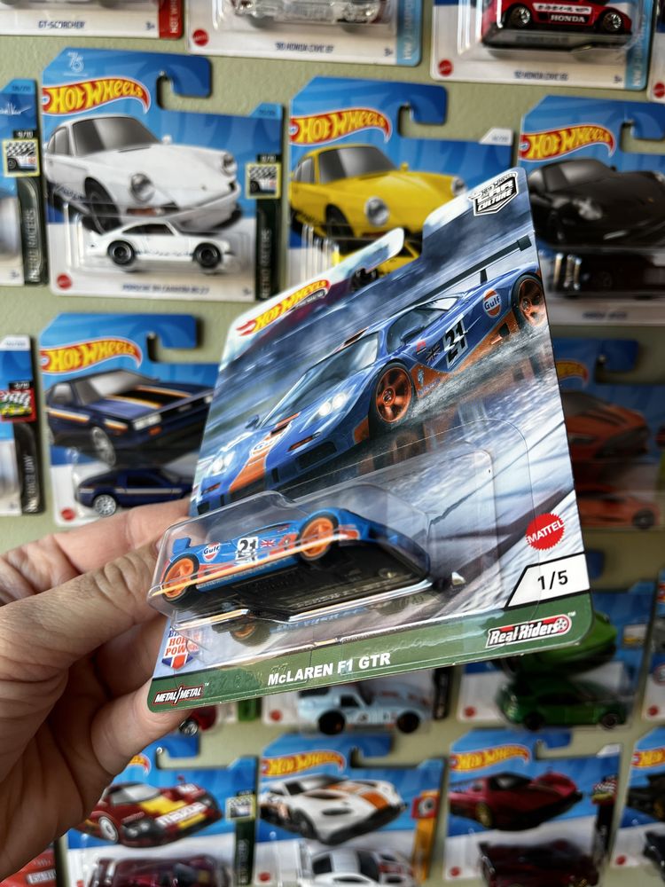 Hot wheels premium british horse power McLaren F1 GTR