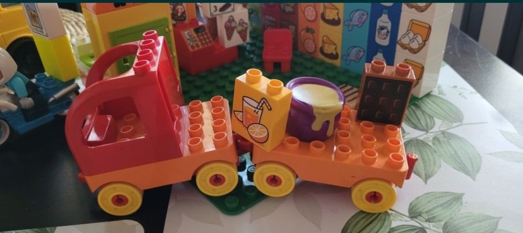 Zestaw LEGO Duplo sklep pojazdy
