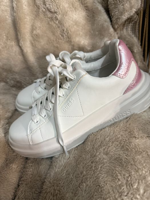 Sneakersy Guess 37
