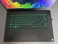 Razer Blade 15 Gtx2070 16RAM 240Hz gaming laptop