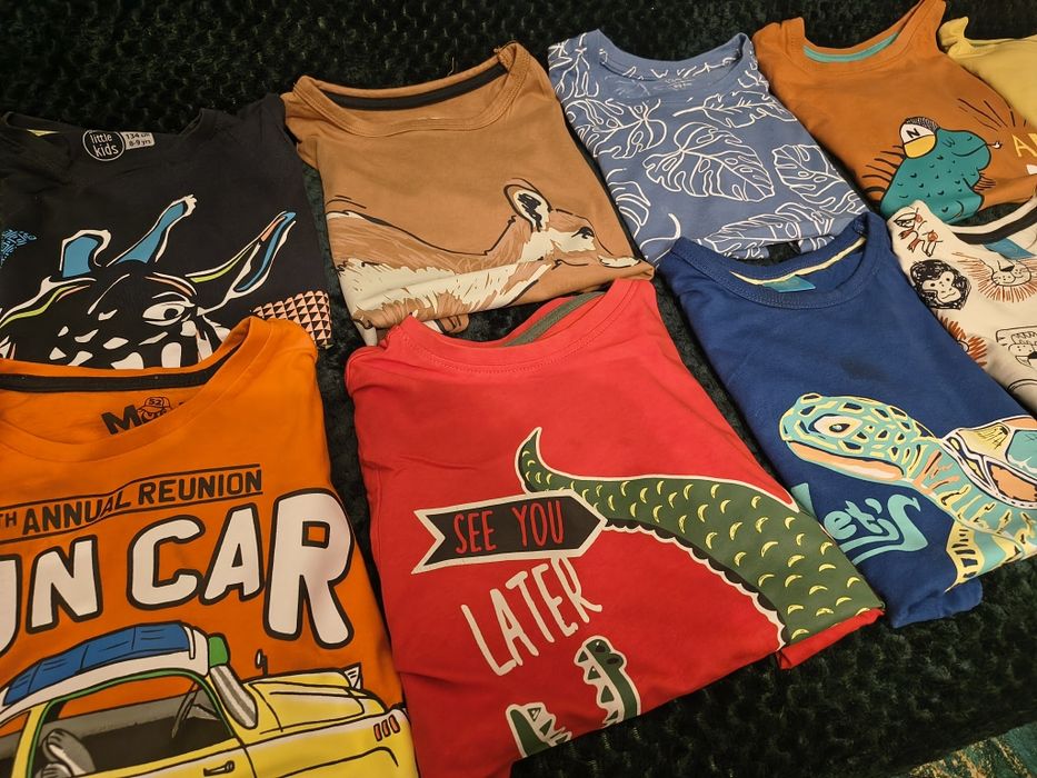 Paka zestaw ubrań koszulki z krótkim rękawem dla chłopca  - 128 i 134