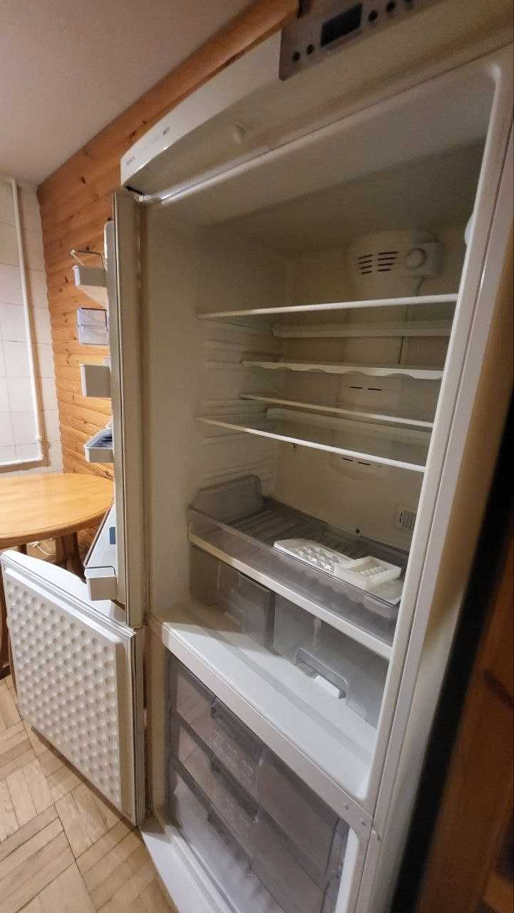 3 к. квартира с ремонтом и мебелью, м. Холодная гора