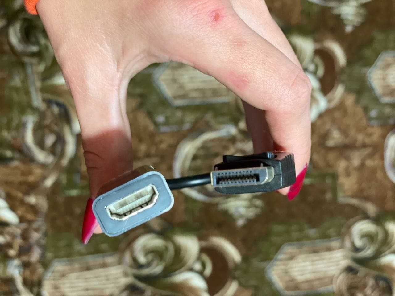 дисплей порт / hdmi
