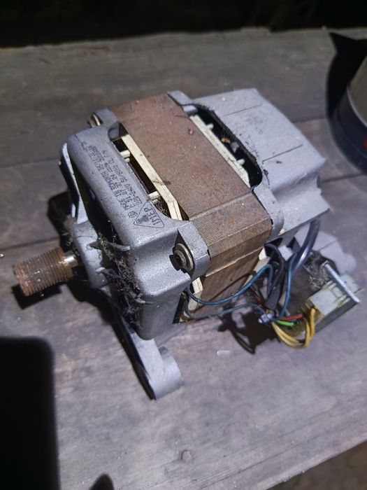 Двигун пральної машини Рейнфорд