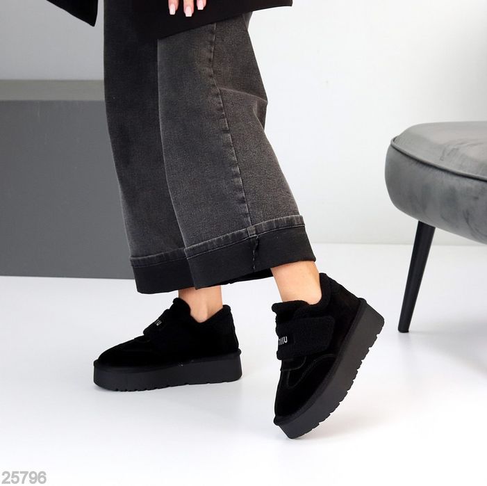 Жіночі шкіряні зимові черевики автоледі в кольорах