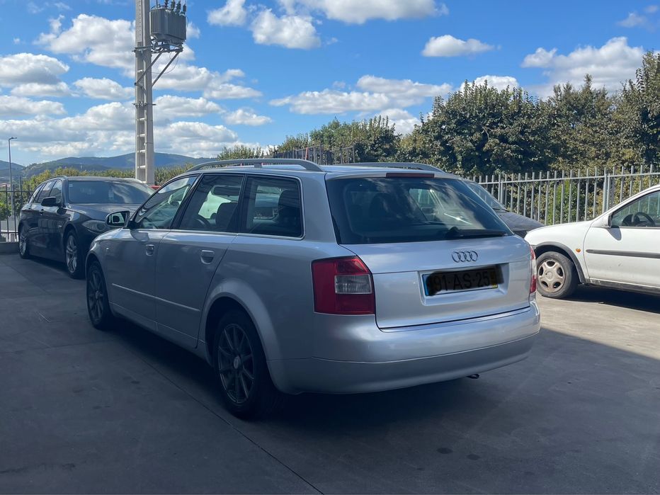AUDI A4 1.9 TDI  ANO 2002 com revisão e pintura nova