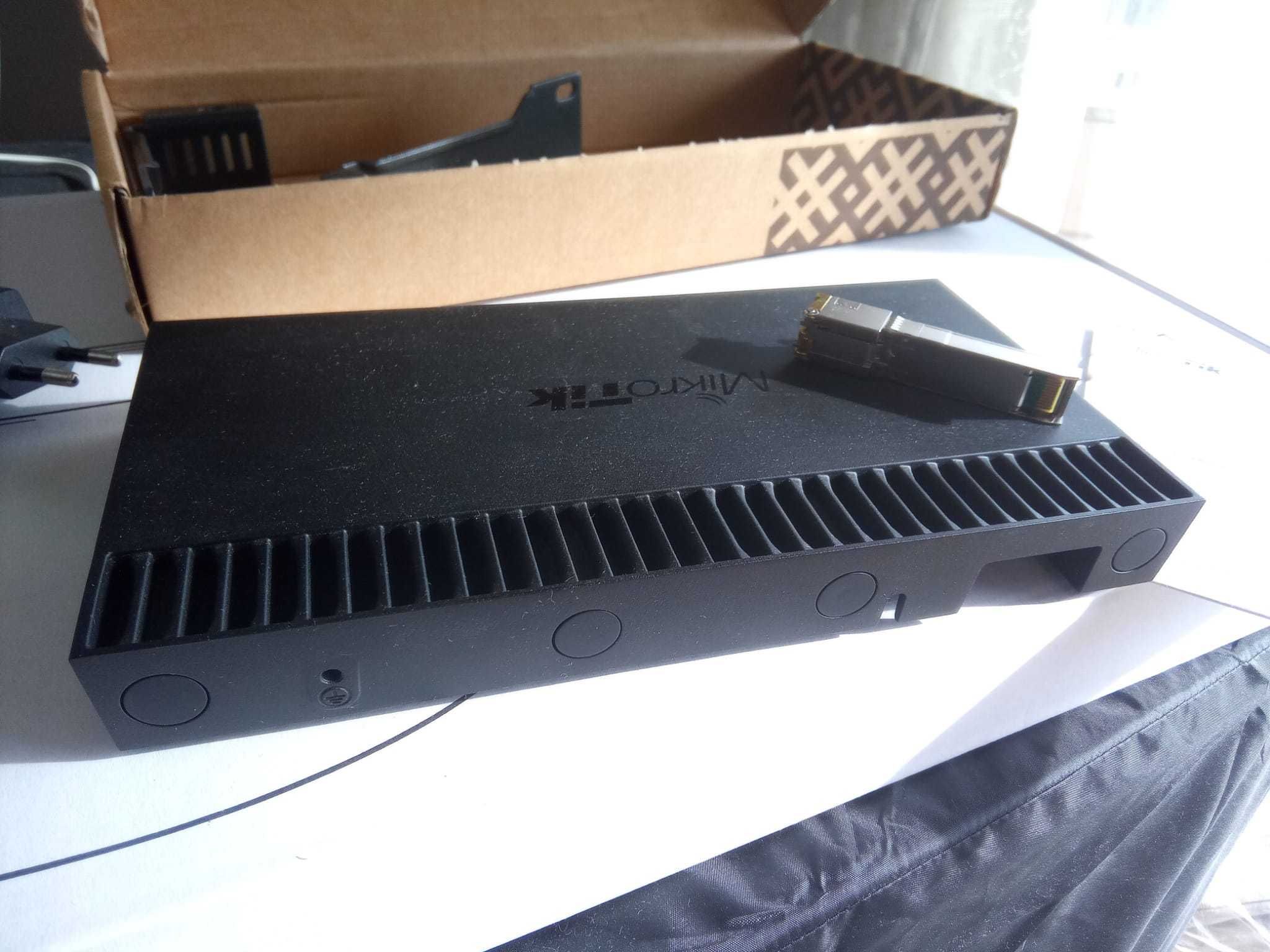 Routerboard Mikrotik RB4011 iGS+RM series