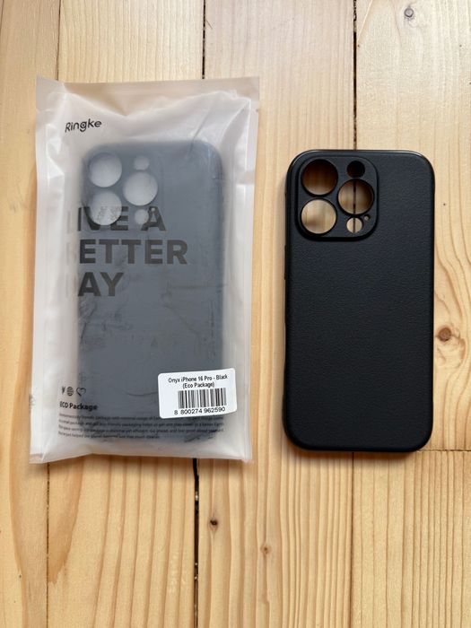 Чохол IPhone 16 Pro Ringke onyx