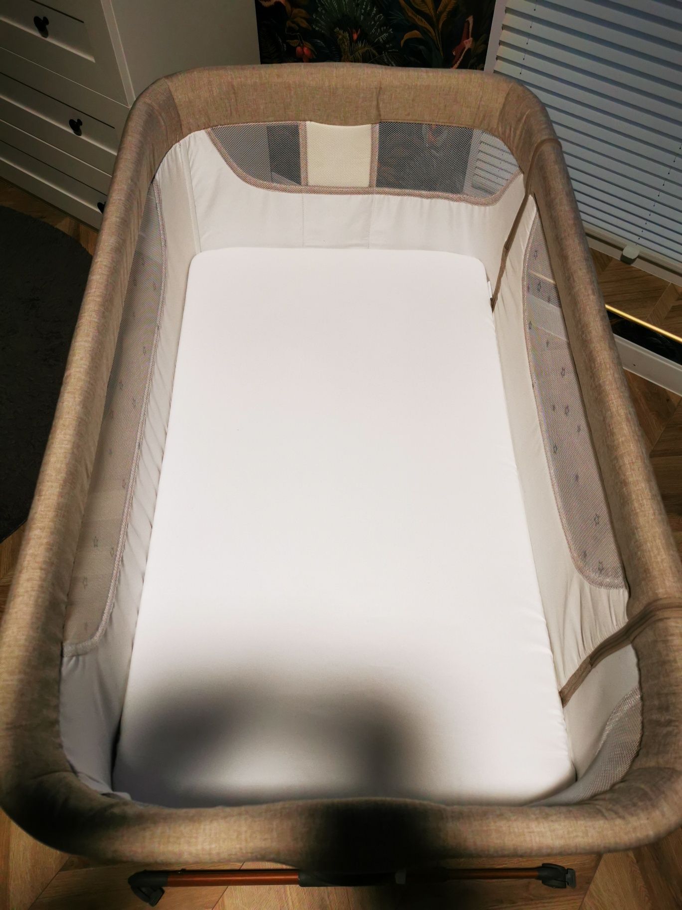 MoMi SMART BED łóżeczko dostawne 4w1 BEŻOWE