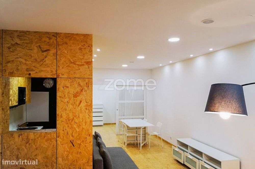 Garagem com 57m2 na Rua do Sardoal, Braga