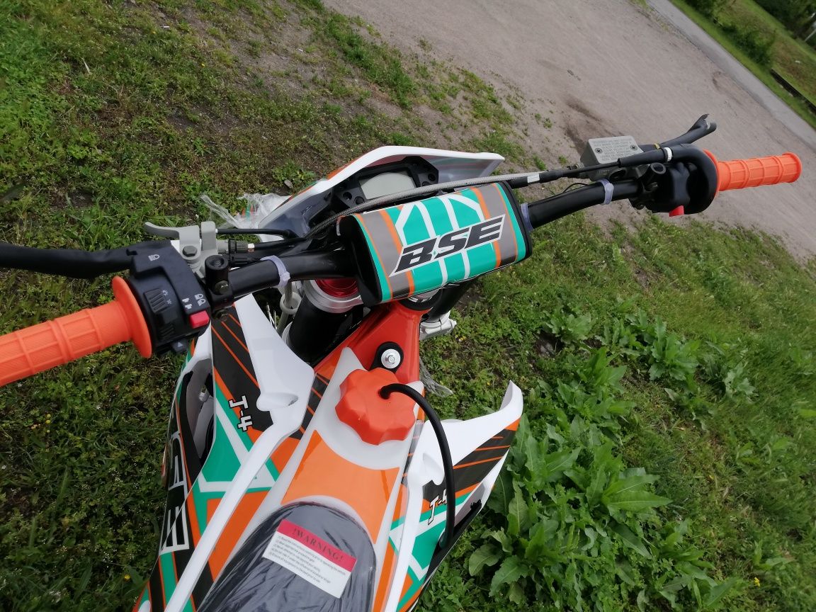 Мотоцикл J4 Enduro